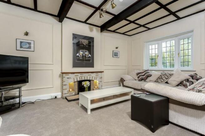5th Photo of Lounge