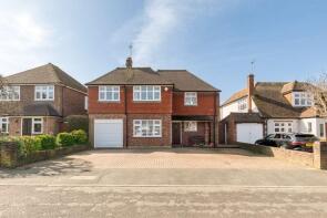 5, Crosslands, Chertsey KT16 9QY
