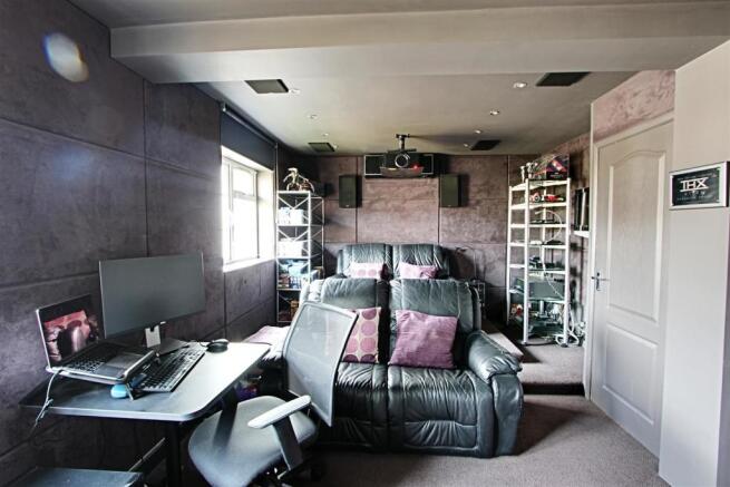 Home Cinema or 2nd Bedroom 1.jpg