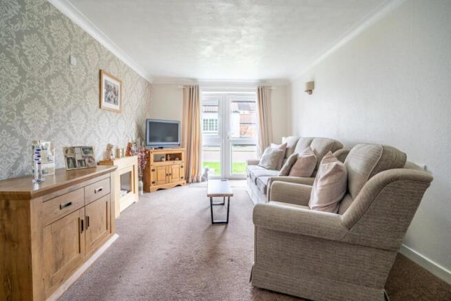 1 bed Retirement Property for sale Image 5