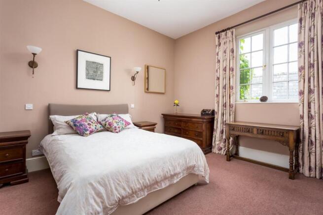 55 - The Old Rectory - SN15 4HP - Web.jpg