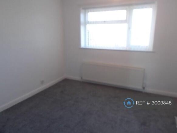 2 bed Terraced to rent Image 11