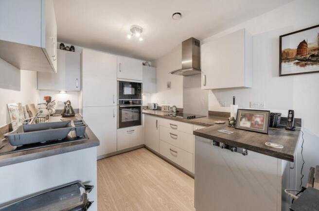 1419849-15-699da8...