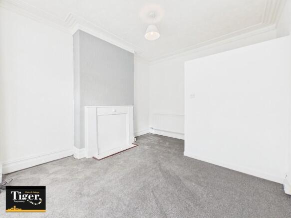 CAM03440G0-PR0570...