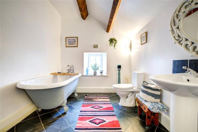 House for sale Image 11