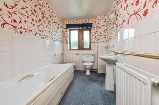 3 bed Town House for sale Image 12