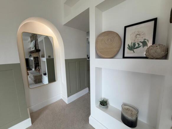 4 bed Semi-Detached to rent Image 9