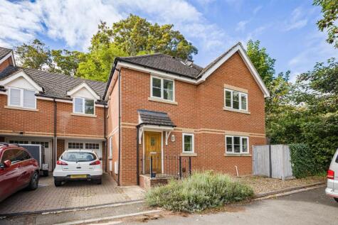 Knighton Close, Caversham, Reading