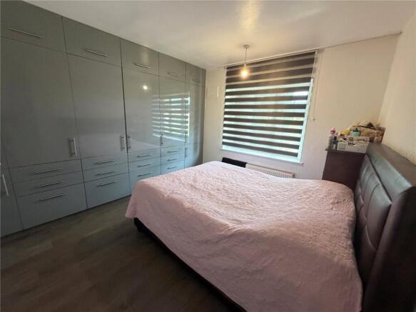 3 bed Semi-Detached for sale Image 5
