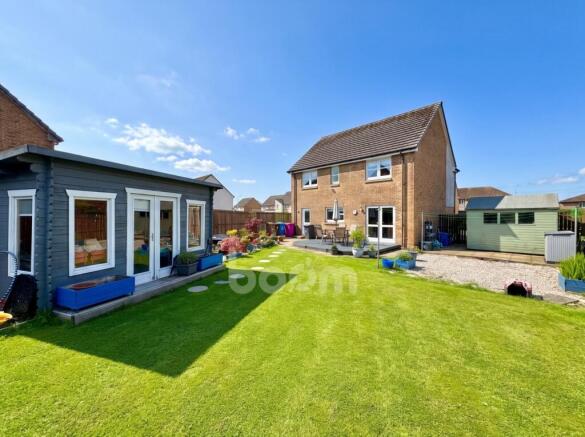 MILLBARR GROVE, BARRMILL GARDEN IMAGE