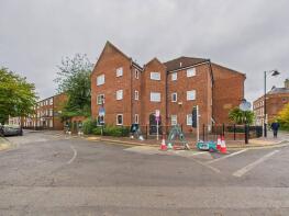 Flat A, 190 Lawson Court, High Street, Hull HU1 1HA