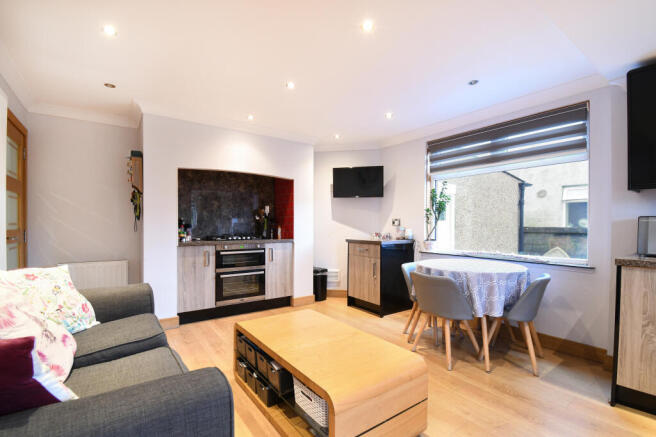 Family Dining Kitchen