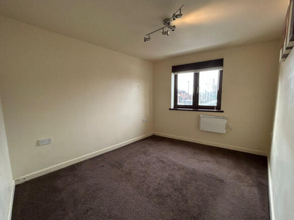 1 bed Flat to rent Image 4