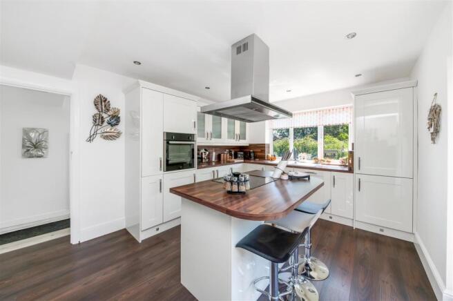 BREAKFAST KITCHEN