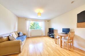 Flat 4, 21, Rusham Road, London SW12 8TJ