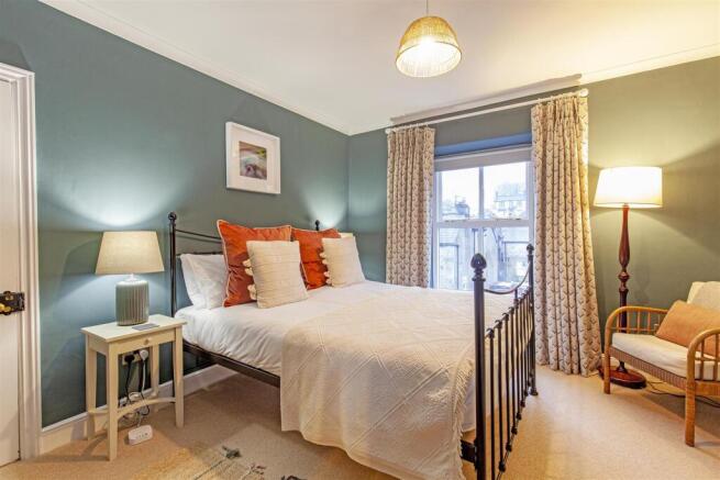 Bedroom 1-1.jpg
