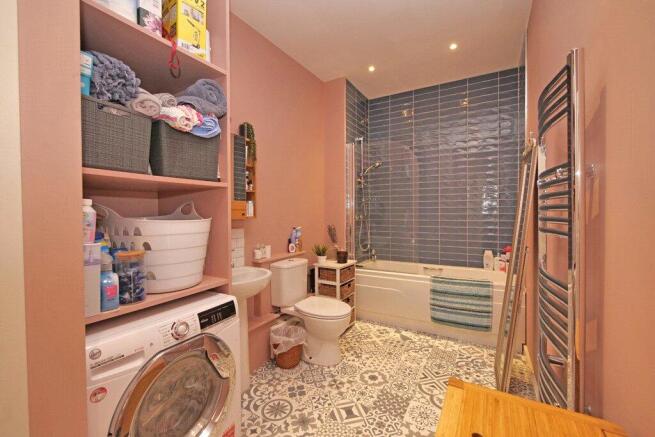 1 bed Apartment for sale Image 8