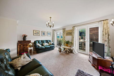 Broad Lane, Moss Bank, St. Helens, WA11 7NL