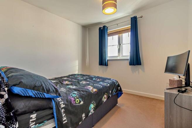 2 bed Flat for sale Image 8