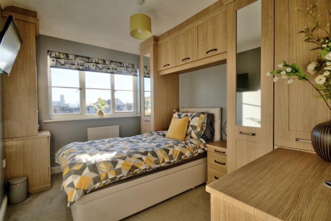 Bedroom 4: