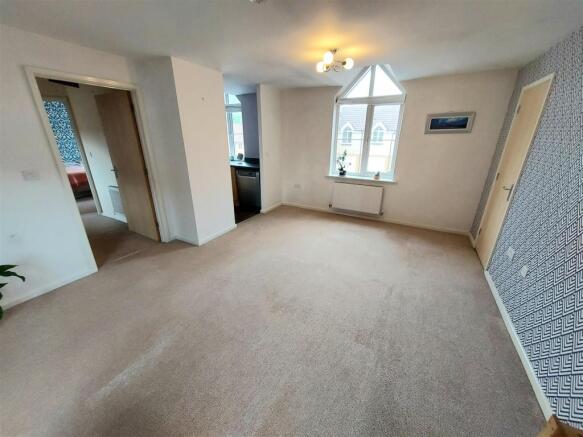 Lounge Dining Area