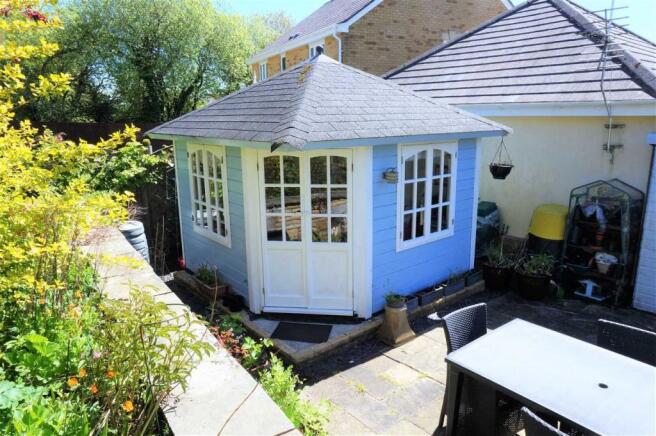 SUMMER HOUSE