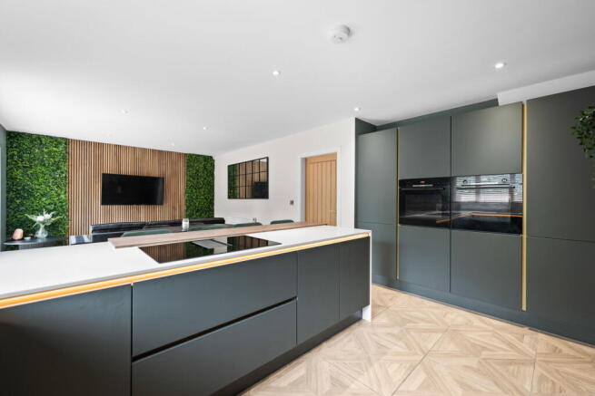 Orchard Grove , Blyth, Worksop, S81 8GP photo 4