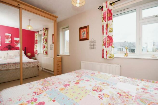 BEDROOM 2 02.jpg