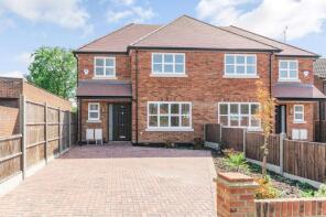 21, Hare Crescent, Watford WD25 7EE