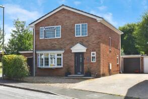 25, Summerfields, Locks Heath, Southampton SO31 6NN