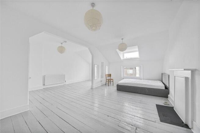 Reception/Bedroom 4