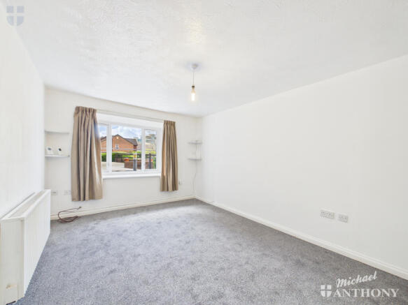 CAM03218G0-PR0943-STILL004