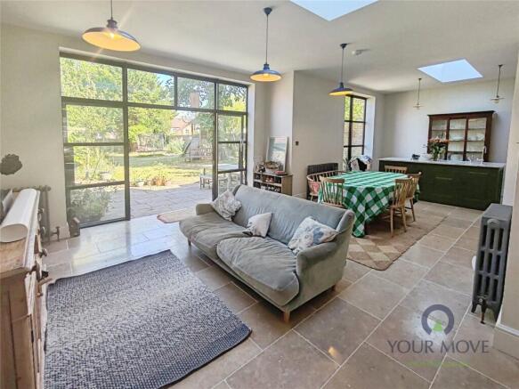 Kitchen/Diner/Living