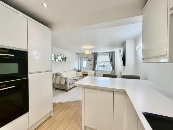 2 bed Cottage for sale Image 7