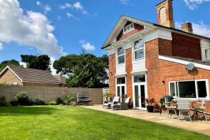 Manor Mews, Beauxfield, Dover CT16 3JN