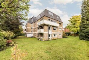 6, Pinecroft, St Georges Road, Weybridge KT13 0EN