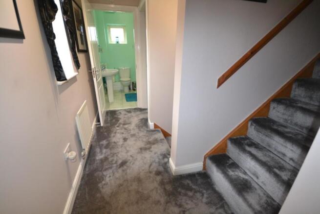FIRST FLOOR LANDING