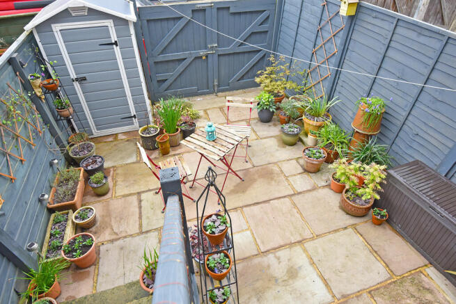 Photo 10