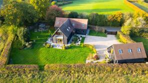 Black Barn, Kiff Green, Upper Woolhampton, Reading RG7 5TN