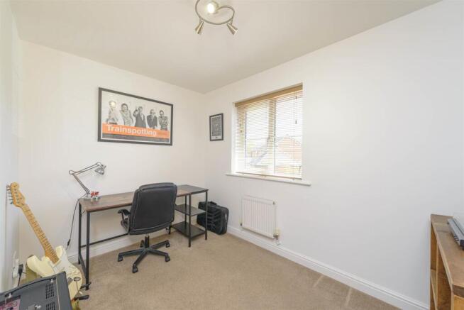 12KensingtonDrive_027.jpg
