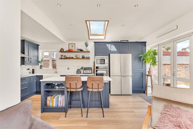 kitchen ii.jpg