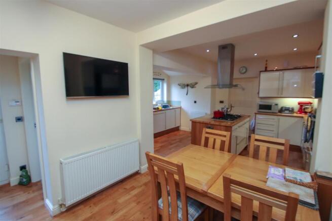 Kitchen Family Room