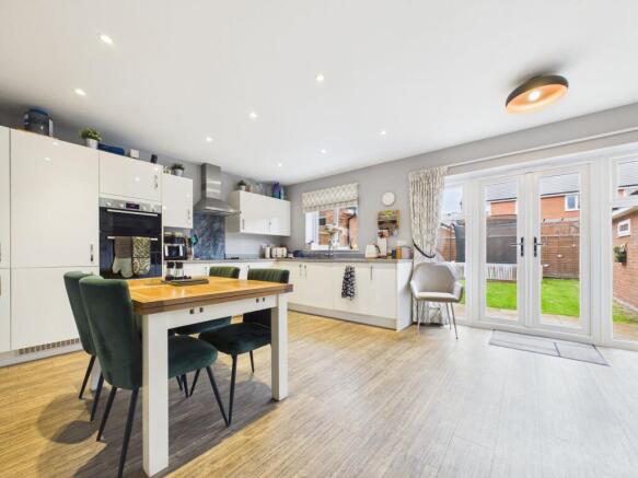 Piggott Road, Shinfield, RG2 photo 4