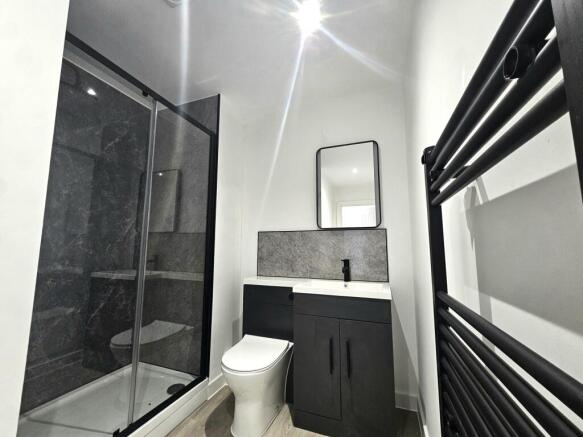 1 bed Apartment to rent Image 4