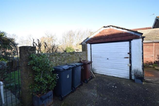 Garage.jpg