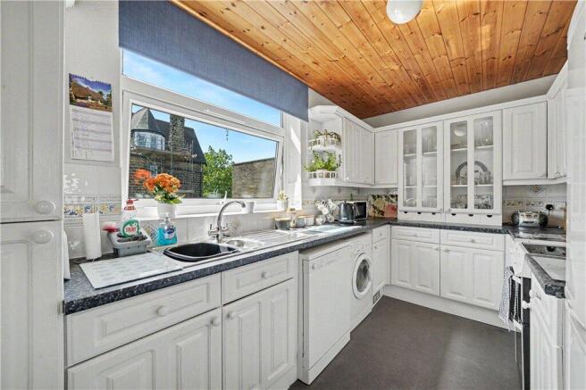 2 bed Apartment for sale Image 5