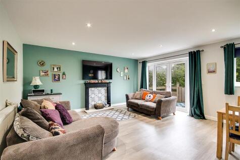 Maytree Avenue, Worthing, BN14
