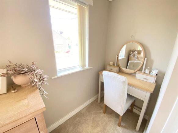 2 bed Semi-Detached for sale Image 12