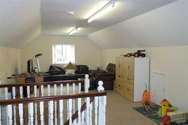 BEDROOM 5