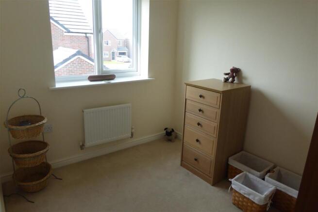BEDROOM 4